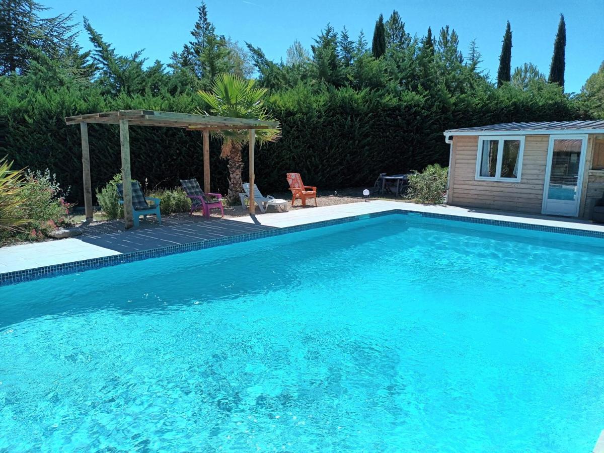 Chalet Banane Devant Piscine, A 6Km Du Festival De Piano De La Roque D'Antheron Rognes Bagian luar foto